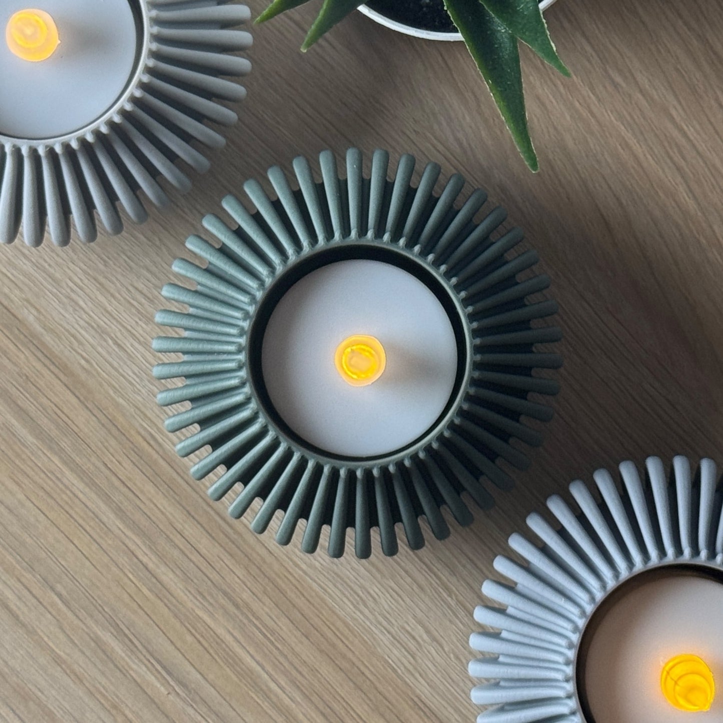 Ribbed Tealight Candle Holder Set
