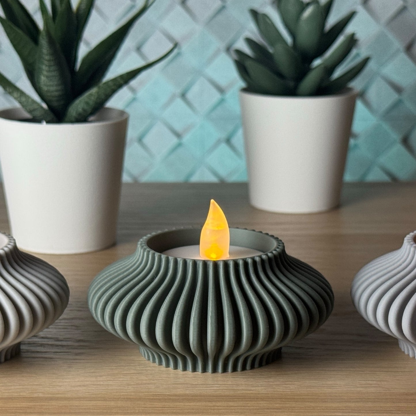 Ribbed Tealight Candle Holder Set