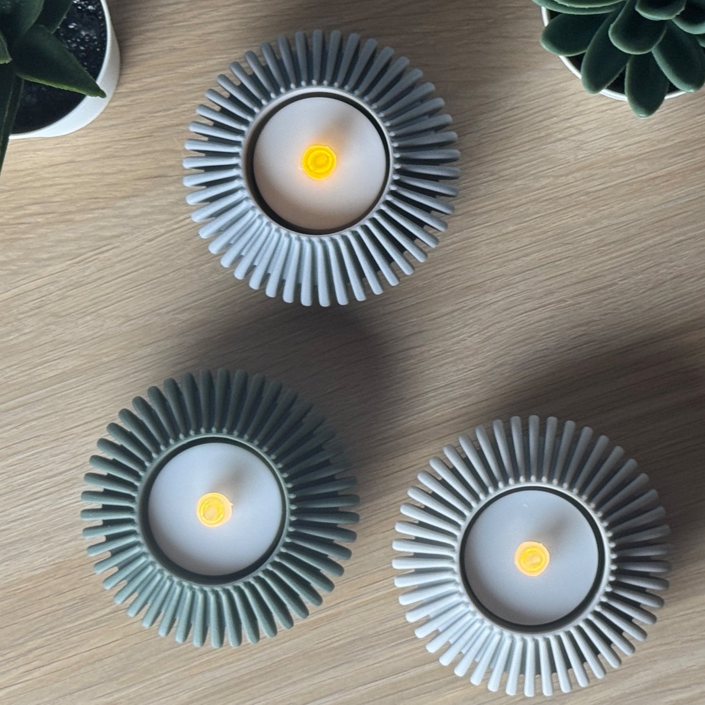 Ribbed Tealight Candle Holder Set