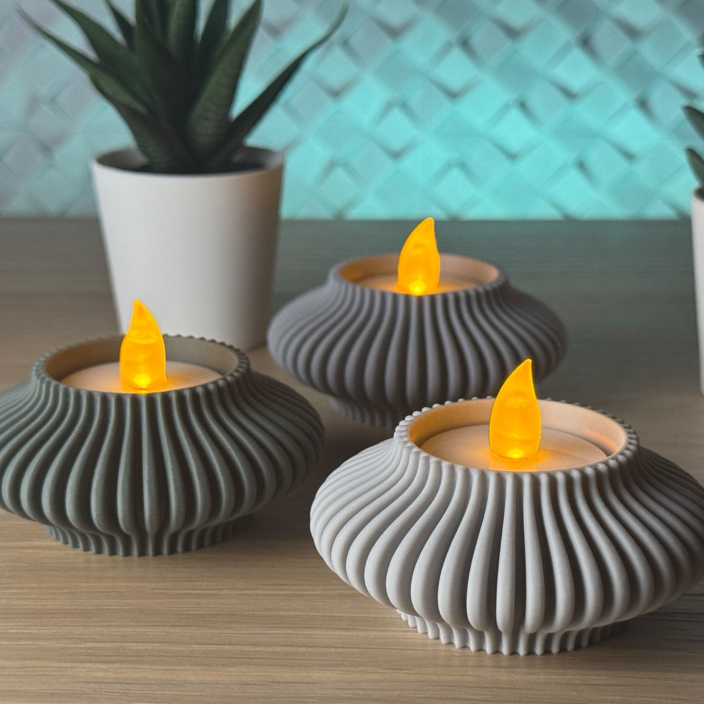 Ribbed Tealight Candle Holder Set